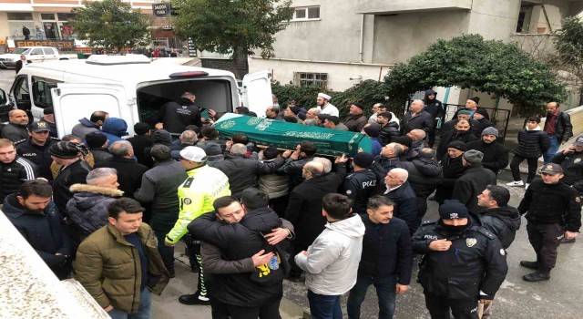 Kartalda evlerinde ölü bulunan anne ve iki kızı toprağa verildi