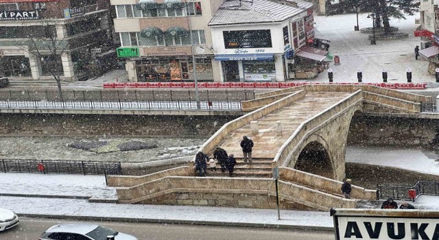 Kastamonuda kar yağışı etkili oluyor