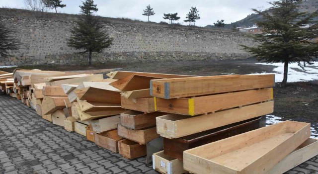 Kastamonudan deprem bölgesine 2 bin tabut