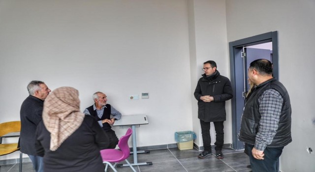 Kayapınar Kaymakamı Karamandan depremzedelere moral desteği