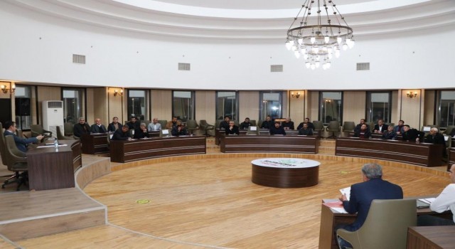 Kaymakam Karaman, muhtarla bir araya geldi