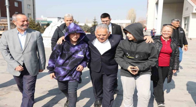 Kayseri Büyükşehirden Depremzede Öğrencilere Ücretsiz Ulaşım İmkanı