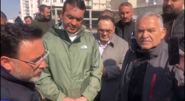 Kayseri Büyükşehirden Elbistana konteyner çarşı