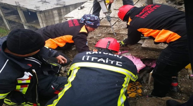 Kayseri İtfaiyesi enkaz altından 18 kişiyi sağ olarak çıkardı