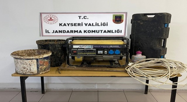 Kayseride izinsiz kazı operasyonu: 3 gözaltı