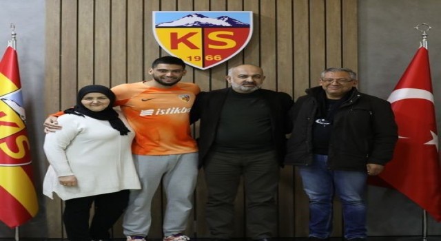 Kayserispor kalecisi Bilal Bayezit: Nice başarılar elde edeceğiz