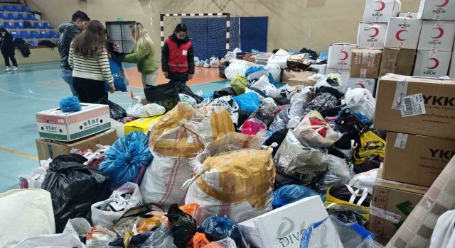 Kdz. Ereğlide Kızılayın yardım çağrısına halk duyarsız kalmadı