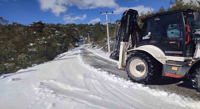 Kemerin yüksek kesimlerinde kar etkili oldu