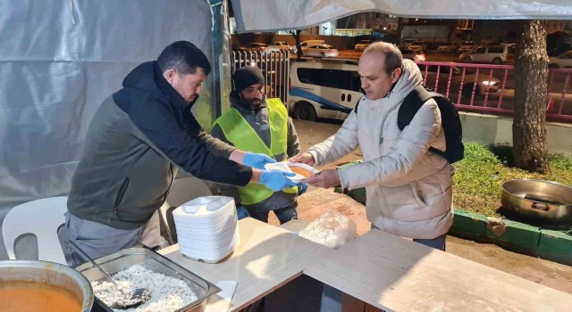 Kepezde depremzedeler için Sahra Mutfağı kuruldu