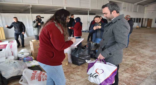 Kepezden deprem bölgesine yürekleri ısıtan bağış