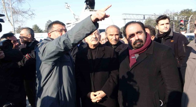 Kılıçdaroğlu, yıkılan Hayat Sitesinde incelemede bulundu