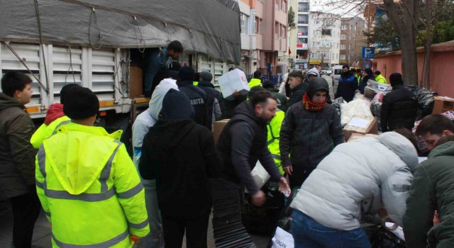 Kırklarelide depremzedelere gönül köprüsü