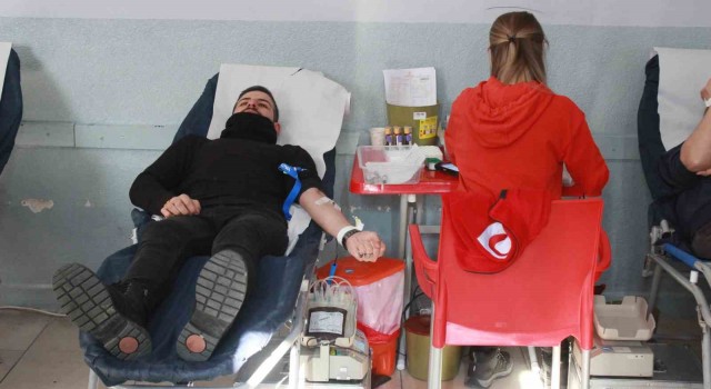 Kırklarelili vatandaşlar kan merkezlerine koştu: İlk günde çok sayıda kan bağışı oldu