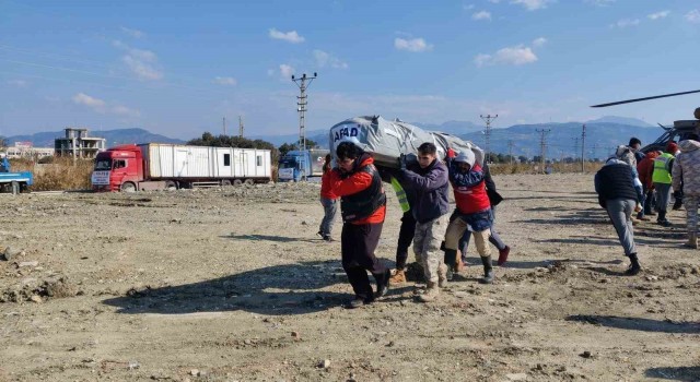 Kızılay gönüllüleri milletin yanında