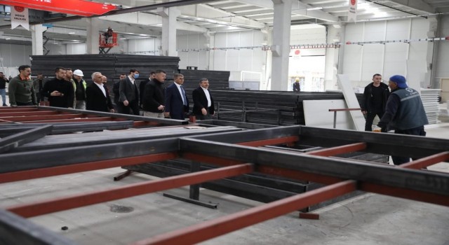Konteyner üretim merkezleri incelendi