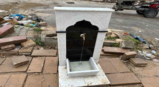 Konya Büyükşehir Hataya sokak çeşmeleri yapıyor