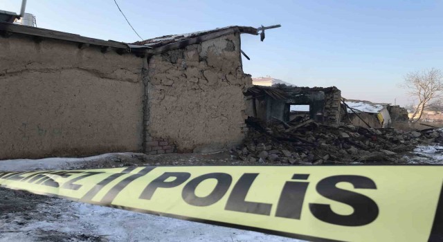 Konyada 7 kişilik Suriye uyruklu depremzede aile yangında hayatını kaybetti