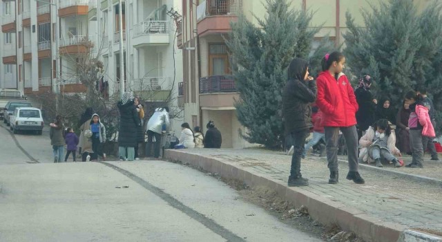 Konyadaki deprem Aksarayı da salladı