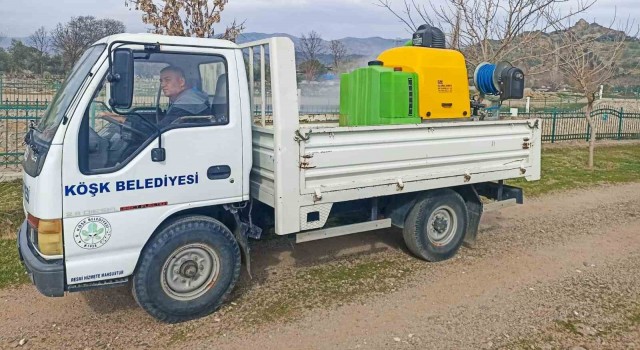 Köşkte larva ile mücadele çalışmaları başladı