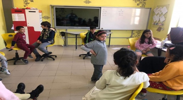 Köyceğizde afetzede çocuklara sosyal destek sağlanıyor
