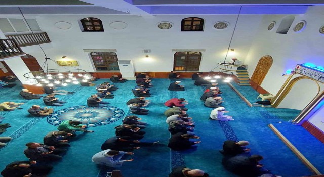 Köyceğizde Miraç Kandili dualarla eda edildi