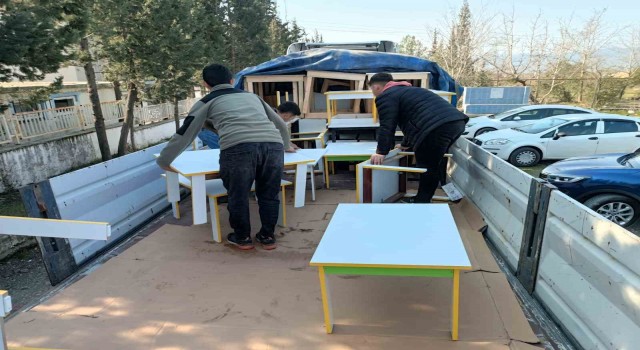 Köyceğizde üretilen masa ve tabureler yola çıktı