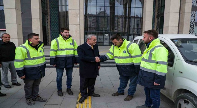 Kütahya Belediyesi, Adanaya hasar tespit ekibi gönderdi