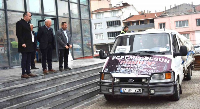 Lapseki Belediyesi deprem bölgesine 14üncü yardım aracını gönderdi