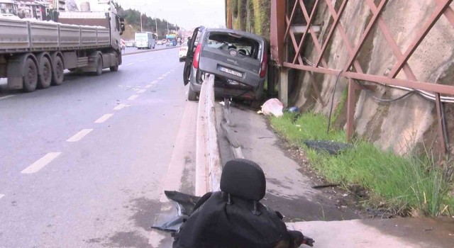 Maltepede bariyerler kaza yapan aracın önünden girip arkasından çıktı