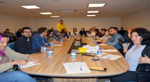 Manavgat gençlik Meclisinden deprem sonrası psikolojik yardım eğitimi