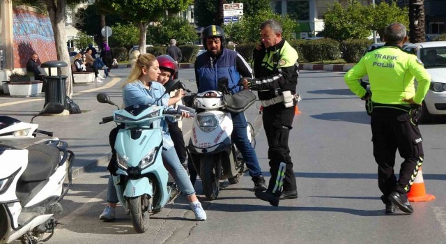 Manavgatta denetlenen 300 motosikletten 26sına ceza uygulandı