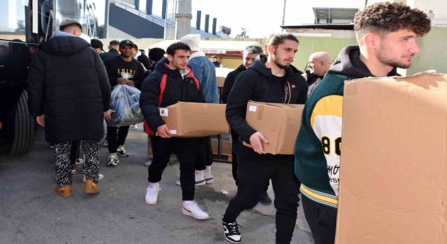Manisa FKdan deprem bölgesine malzeme desteği