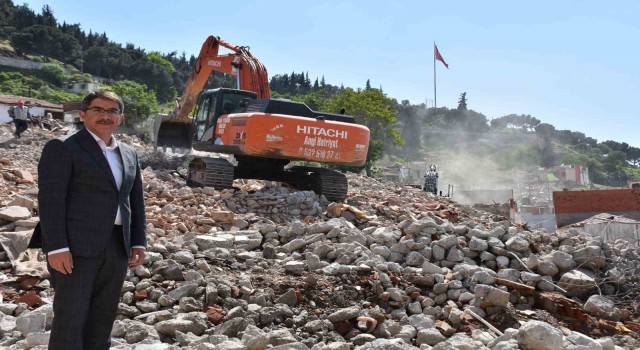Manisanın en büyük kentsel dönüşümü: 2 yıl içinde evlerine kavuşacaklar