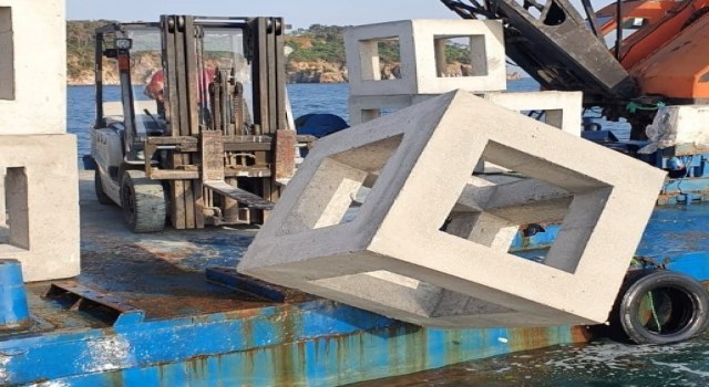 Marmara Denizine 4 yılda toplam 699 resif atıldı