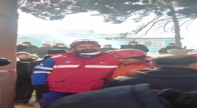 Mehmetçik 6 yaşındaki Beren Dalkıranı sağ olarak kurtardı