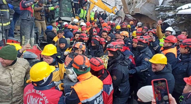 Melisa Ülkünün 123. saatte inanılmaz kurtuluşu