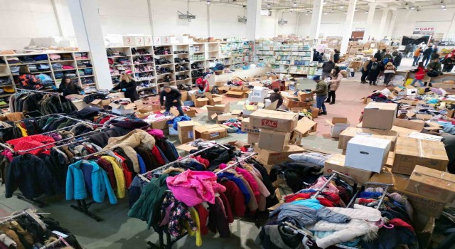 Menemende afetzedelere ihtiyaçlarına göre yardım