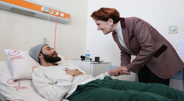Meral Akşener Osmaniye'de depremzedeleri hastanede ziyaret etti