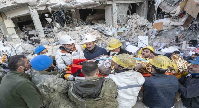 Mersin itfaiyesi 478 kişiyi kurtardı