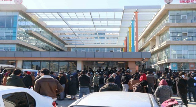 Mersine gelen depremzedeler KYK yurtlarına yerleştiriliyor