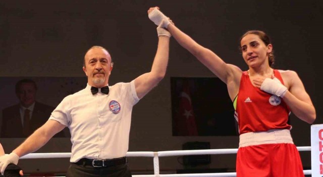 Milli boksör Gizem Özerin teyzesi, depremde yaşamını yitirdi