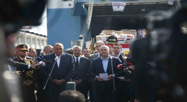 Mısırdan gelen yardım gemisi Mersin Limanına ulaştı