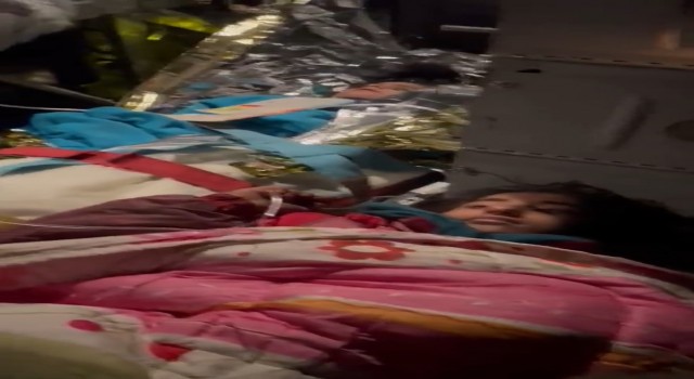 MSB yaralı depremzedelerin Adana Devlet Hastanesine tahliyesini sürdürüyor