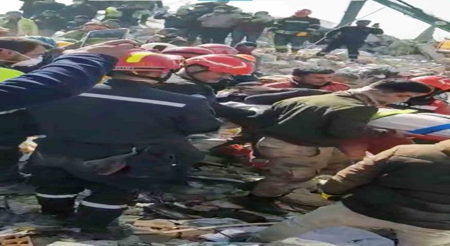 Muğla itfaiyesi Hatayda 151 saat sonra can kurtardı