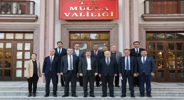 Muğlalı iş insanları depremzedeler için seferber oldu