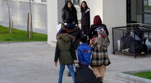 Muğlaya bin 500 depremzede geldi