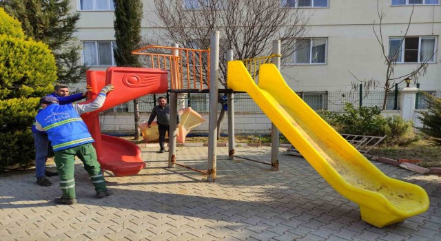 Nazilli Belediyesinden depremzede çocuklar için oyun parkı