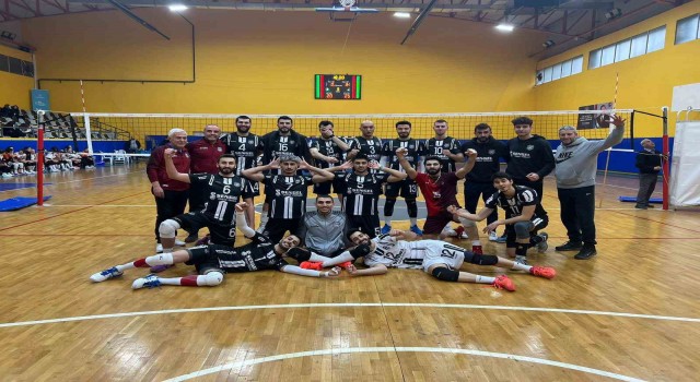 Nazilli Belediyespor Voleybol Takımı Arkassporu 3-0 mağlup etti