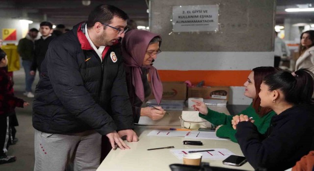 Nef Stadyumunda yardım toplama çalışmaları sürüyor