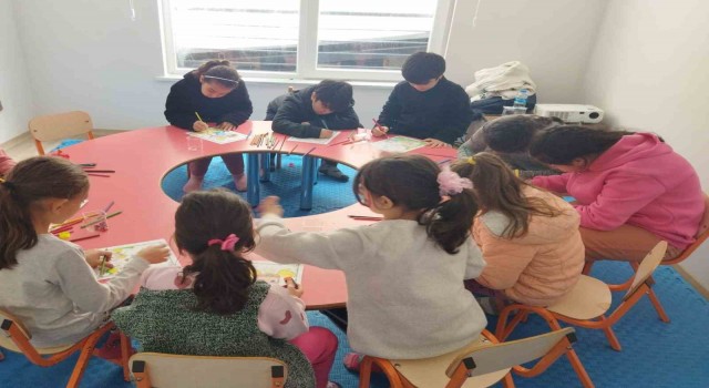 NEVÜlü gönüllü öğrencilerden depremzede çocuklara psikososyal destek